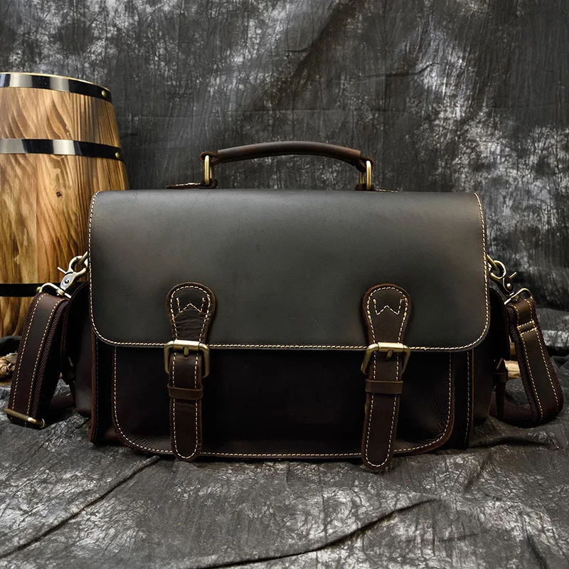 Crazy horse leather SLR camera bag leather messenger camera protective bag lens protective gall
Crazy horse leather SLR camera bag leather messenger camera protective bag lens protective gall