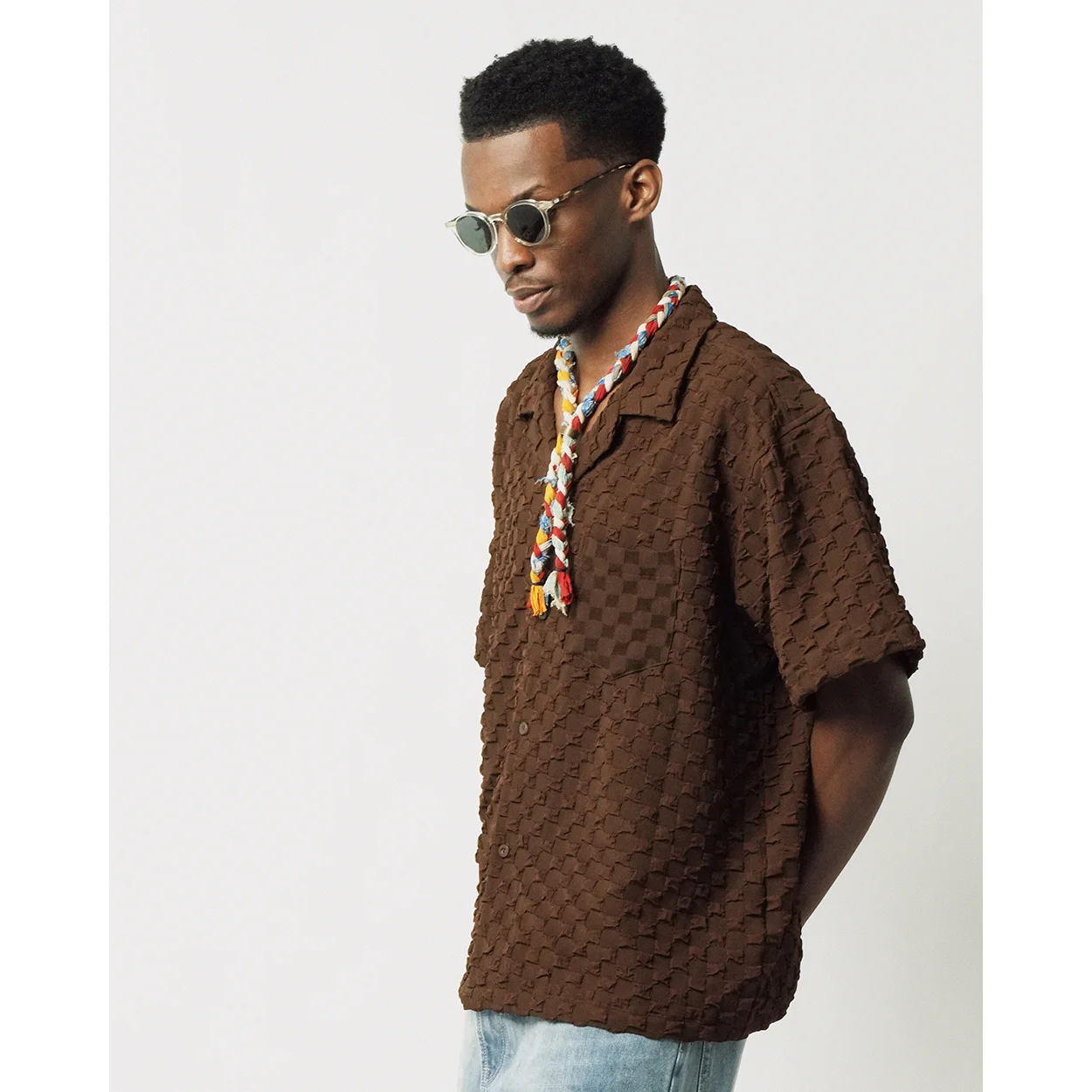SOFT CONTAINER brown coffee checkerboard bubble yarn loose Cuban collar short-sleeved shirt urban trend
SOFT CONTAINER brown coffee checkerboard bubble yarn loose Cuban collar short-sleeved shirt urban trend