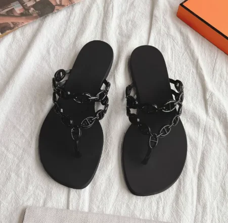 2026 Women's Fashion Versatile Flat Casual Anti-slip Comfortable Beach Vacation Slippers
2026 Women's Fashion Versatile Flat Casual Anti-slip Comfortable Beach Vacation Slippers