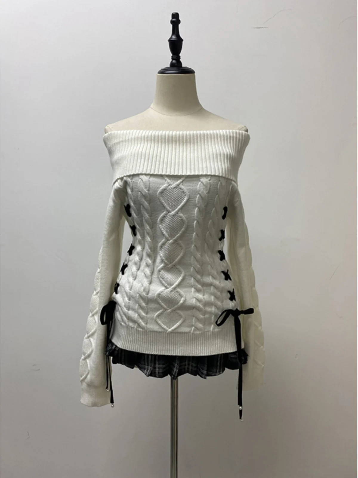 BaoYao Girl оригинальный белый вязаный мягкий уютный свитер женский осенне-зимний новый топ на одно плечо из смеси хлопка Long Sve
BaoYao Girl оригинальный белый вязаный мягкий уютный свитер женский осенне-зимний новый топ на одно плечо из смеси хлопка Long Sve