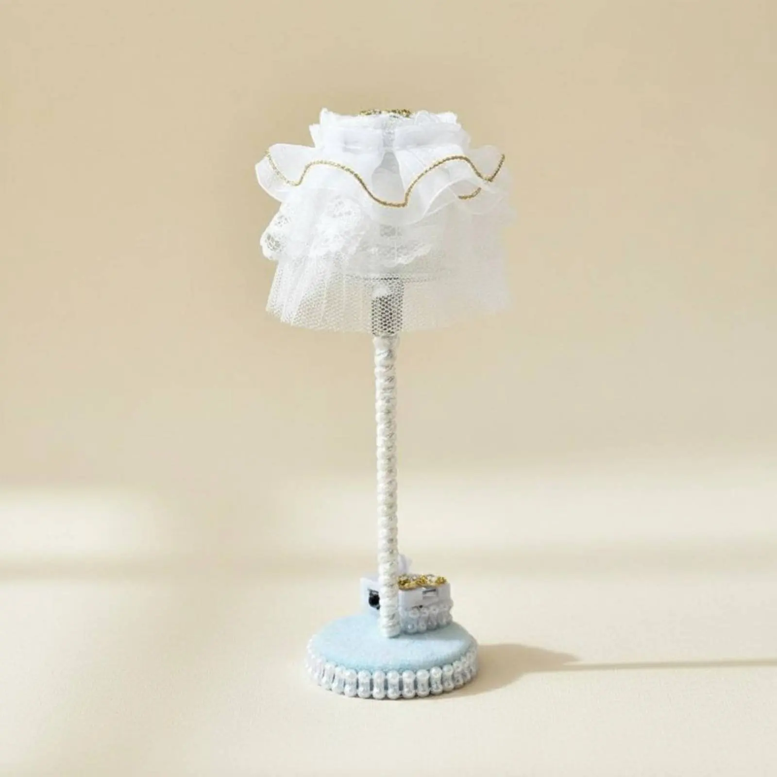 Dollhouse Sofa Bed Pastel Blue Miniature Princess Bed Dollhouse Bedroom Set DIY Miniatures Lace Trim for Toy Room
Dollhouse Sofa Bed Pastel Blue Miniature Princess Bed Dollhouse Bedroom Set DIY Miniatures Lace Trim for Toy Room