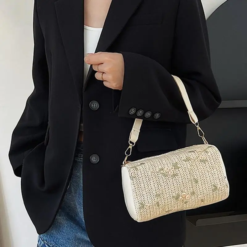 63HC Stylish Summer Flower Straw Woven Bag Chain Handbag Shoulder Bag Small Satchel Crossbody Bag Gift for Valentine's Day
63HC Stylish Summer Flower Straw Woven Bag Chain Handbag Shoulder Bag Small Satchel Crossbody Bag Gift for Valentine's Day