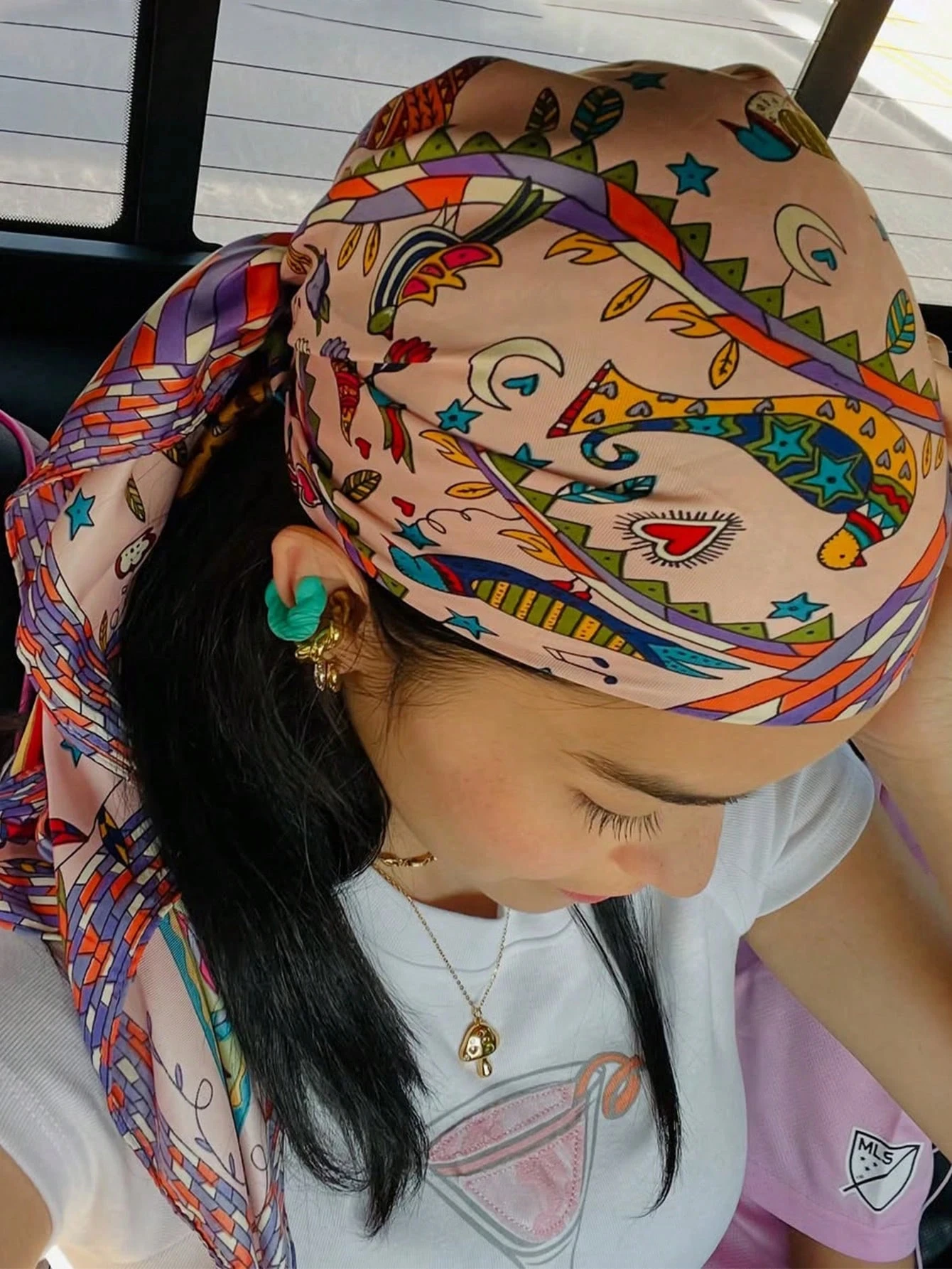 Модный квадратный саржевый шарф с принтом в форме сердца, бандана 90 см для женщин, повязка на голову с лентой или платок, шейный платок для волос, 2025
Модный квадратный саржевый шарф с принтом в форме сердца, бандана 90 см для женщин, повязка на голову с лентой или платок, шейный платок для волос, 2025