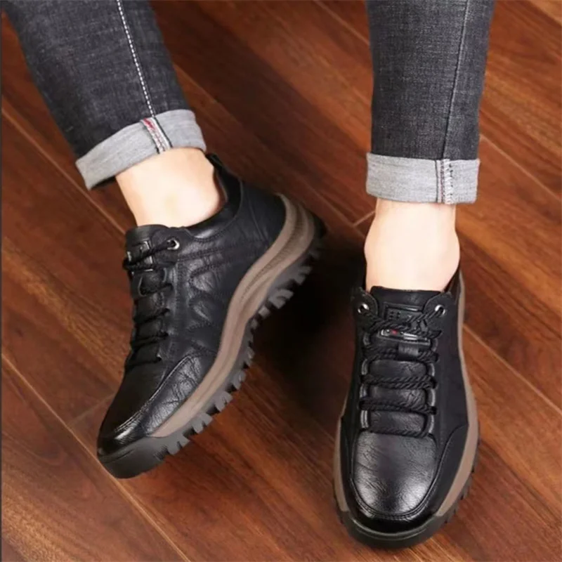 2025 New Autumn and Winter New Climbing Shoes Casual Thickening Men's Sports Shoes
2025 New Autumn and Winter New Climbing Shoes Casual Thickening Men's Sports Shoes