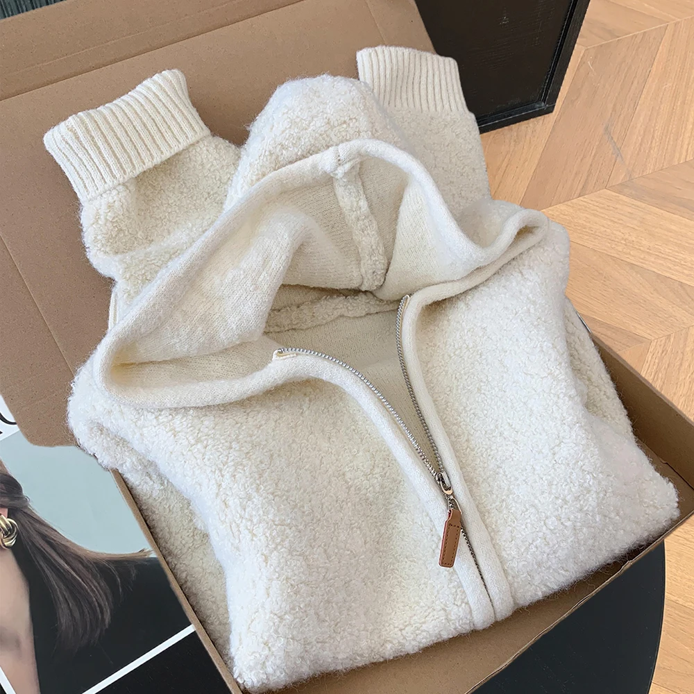 Women Autumn Winter Fleece Sweater Cardigans Korean Thicken Warm Zipper Hooded Outerwears Casual Soft Oversized All-Match Coats
Women Autumn Winter Fleece Sweater Cardigans Korean Thicken Warm Zipper Hooded Outerwears Casual Soft Oversized All-Match Coats