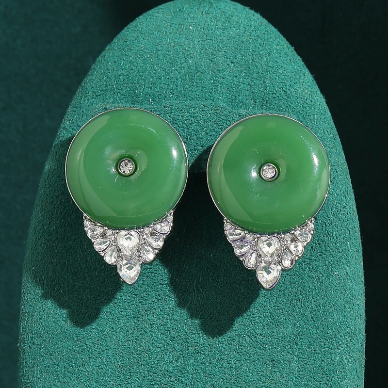 Vintage Natural Stone Round Green Jade Earrings Silver Color Quality Zircon Jewelry Classic Brand Anniversary Retro Accessories
Vintage Natural Stone Round Green Jade Earrings Silver Color Quality Zircon Jewelry Classic Brand Anniversary Retro Accessories
