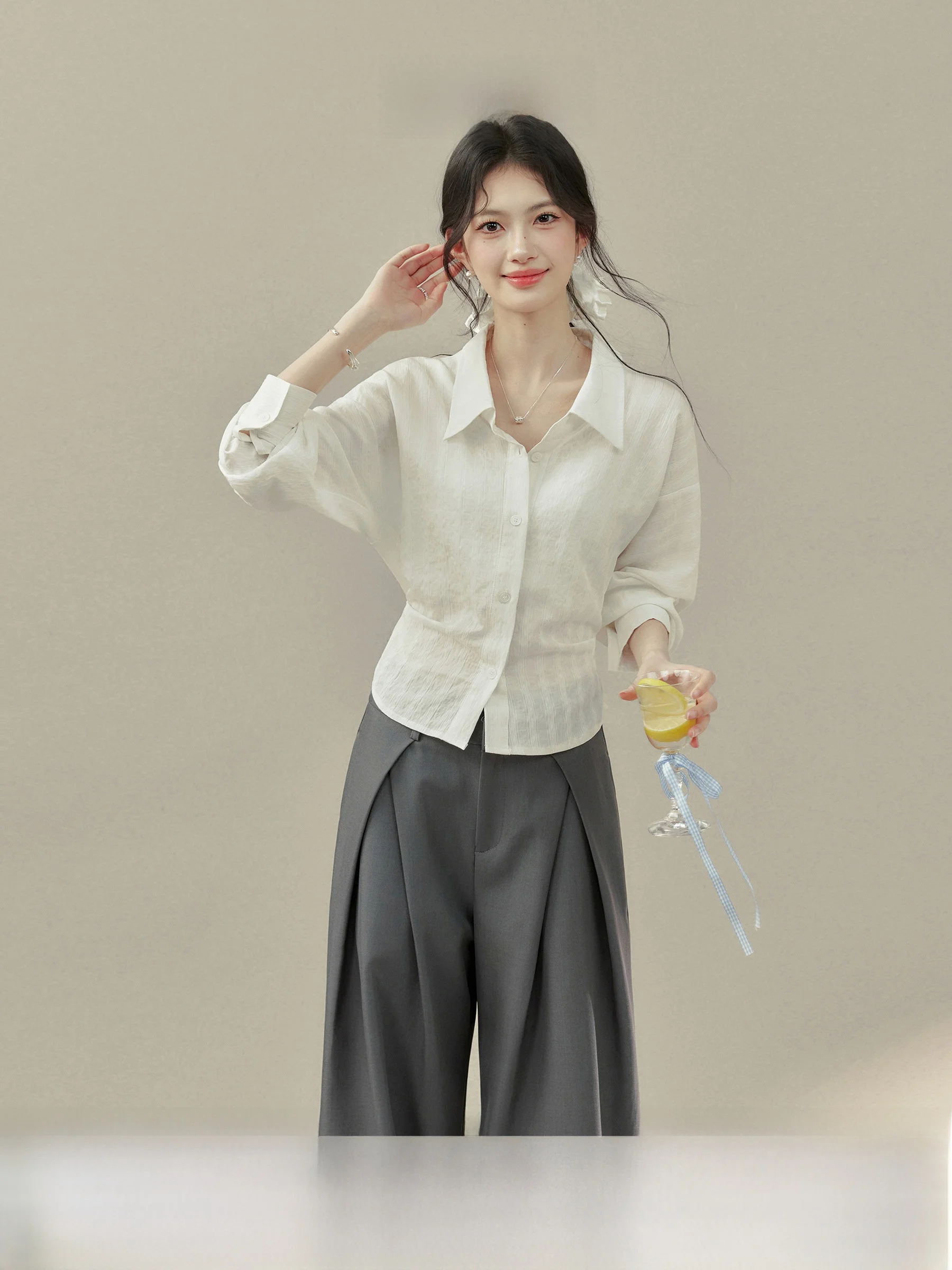 Qiuang Xiwai plus Size Women's White Collar Long Sleeve Shirt Short Style Casual Fashion Waist Shaping Top
Qiuang Xiwai plus Size Women's White Collar Long Sleeve Shirt Short Style Casual Fashion Waist Shaping Top