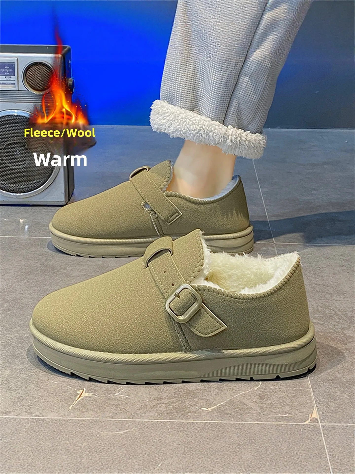 Thickened Cotton Slippers Men's Winter Warm Fleece Lined Bread Shoes Casual Home Wear Youth Outdoor Leisure Full Covered Cott...
Thickened Cotton Slippers Men's Winter Warm Fleece Lined Bread Shoes Casual Home Wear Youth Outdoor Leisure Full Covered Cott...