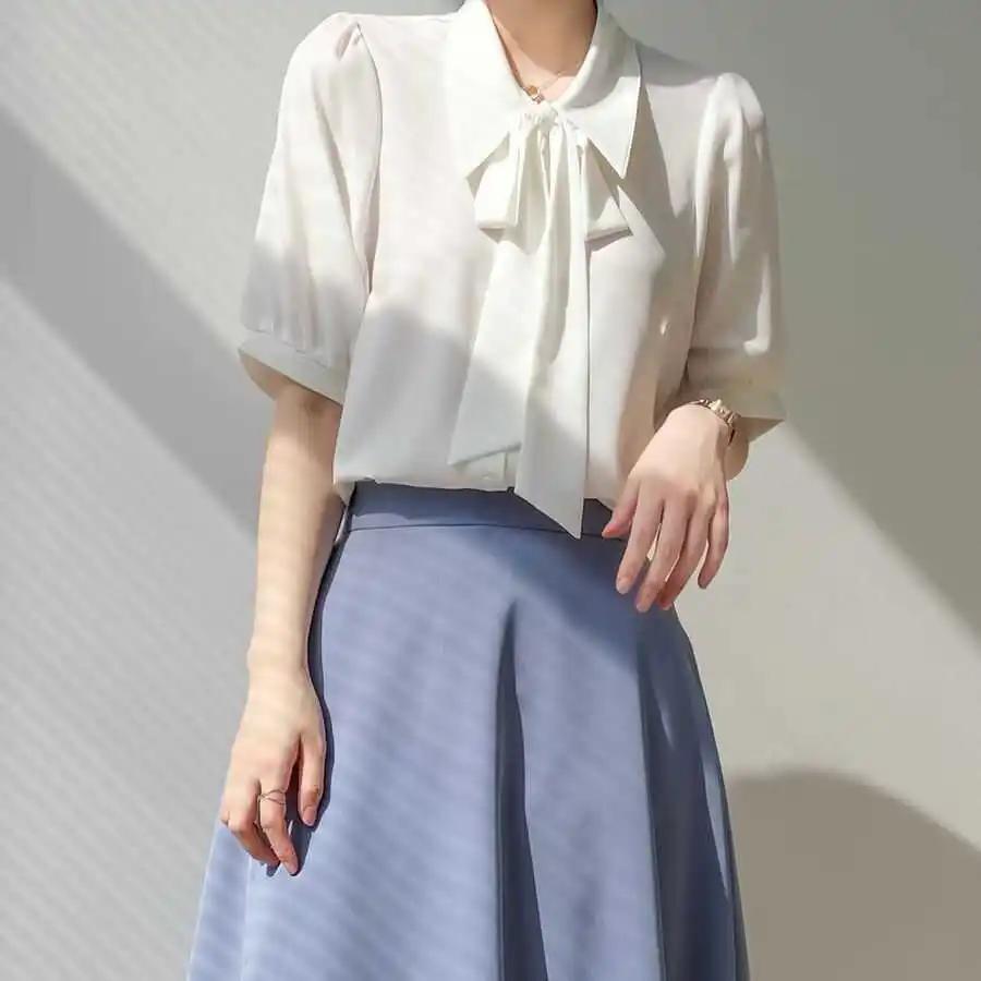 Профессиональная интервью Ne irt Женский модный Гонконгский галстук-бабочка против морщин Универсальный топ Высококачественный ощущение
Профессиональная интервью Ne irt Женский модный Гонконгский галстук-бабочка против морщин Универсальный топ Высококачественный ощущение