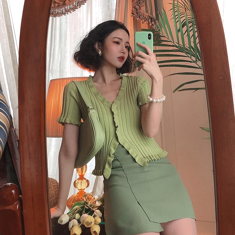 Ретро-юбка А-силуэта с высокой талией, женская, весна-лето, тонкая, с асимметричным подолом, не просвечивающая, короткая, вязаная юбка для женщин
Ретро-юбка А-силуэта с высокой талией, женская, весна-лето, тонкая, с асимметричным подолом, не просвечивающая, короткая, вязаная юбка для женщин