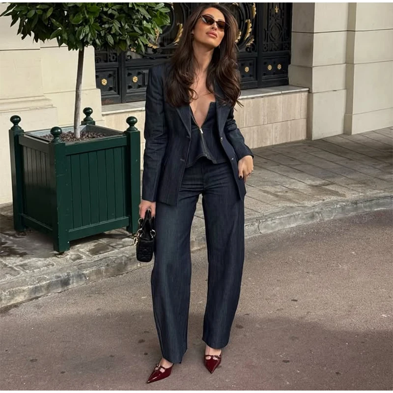 Elegant Solid Denim Women Trouser Suits Lapel Pocket Jacket Strapless Tanks Straight Pants 2025 Spring New Fashion Female Sets
Elegant Solid Denim Women Trouser Suits Lapel Pocket Jacket Strapless Tanks Straight Pants 2025 Spring New Fashion Female Sets