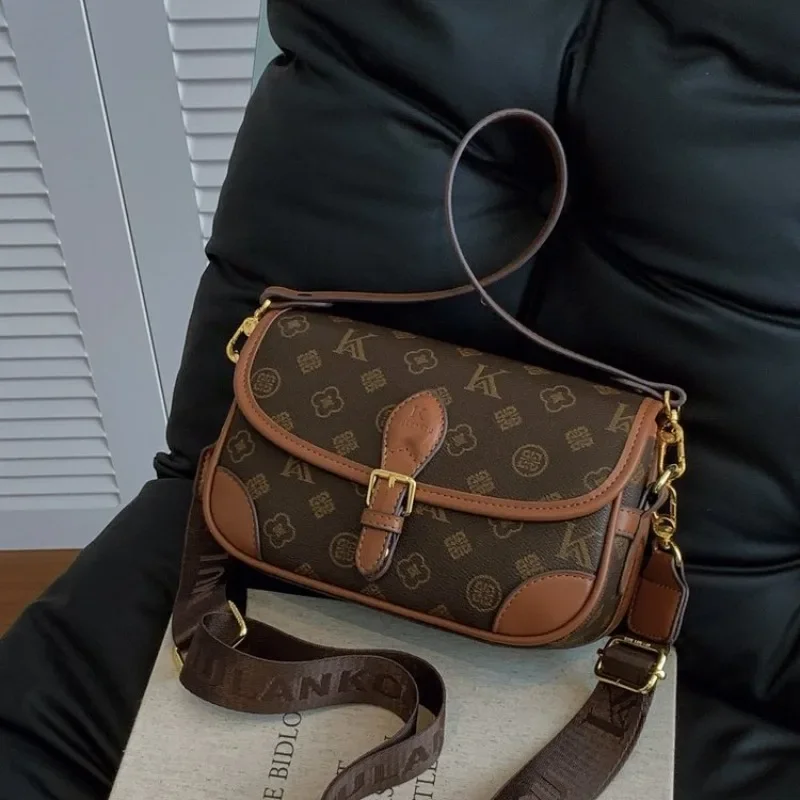 Stylish Designer Shoulder Bag Large Capacity Minimalist Design Also Serves As A Unique And Roomy Diaper Bag
Stylish Designer Shoulder Bag Large Capacity Minimalist Design Also Serves As A Unique And Roomy Diaper Bag