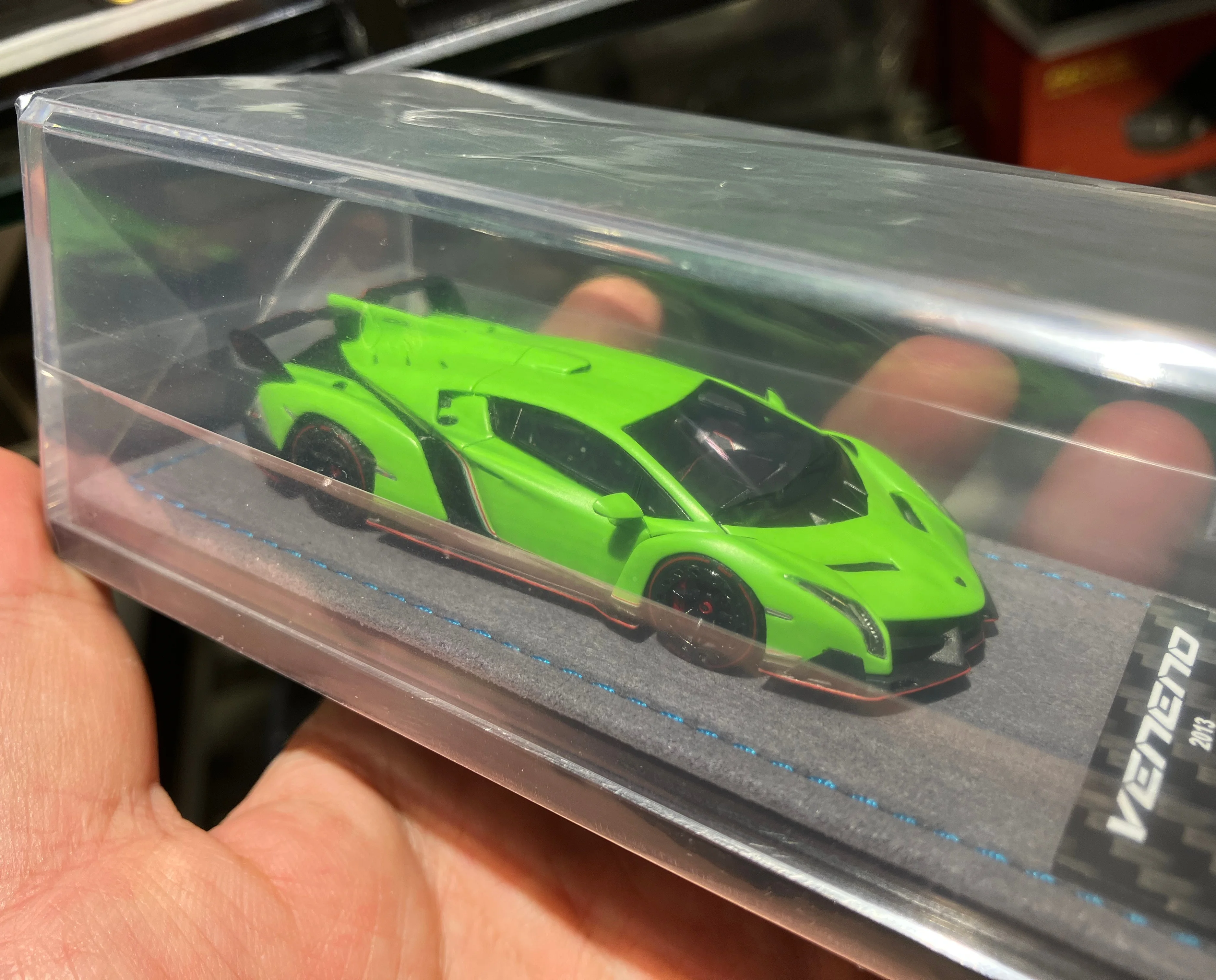 DMH MODEL 1:64 Veneno Super Car Resin Green Model Car Collect Limited Edition Hobby
DMH MODEL 1:64 Veneno Super Car Resin Green Model Car Collect Limited Edition Hobby