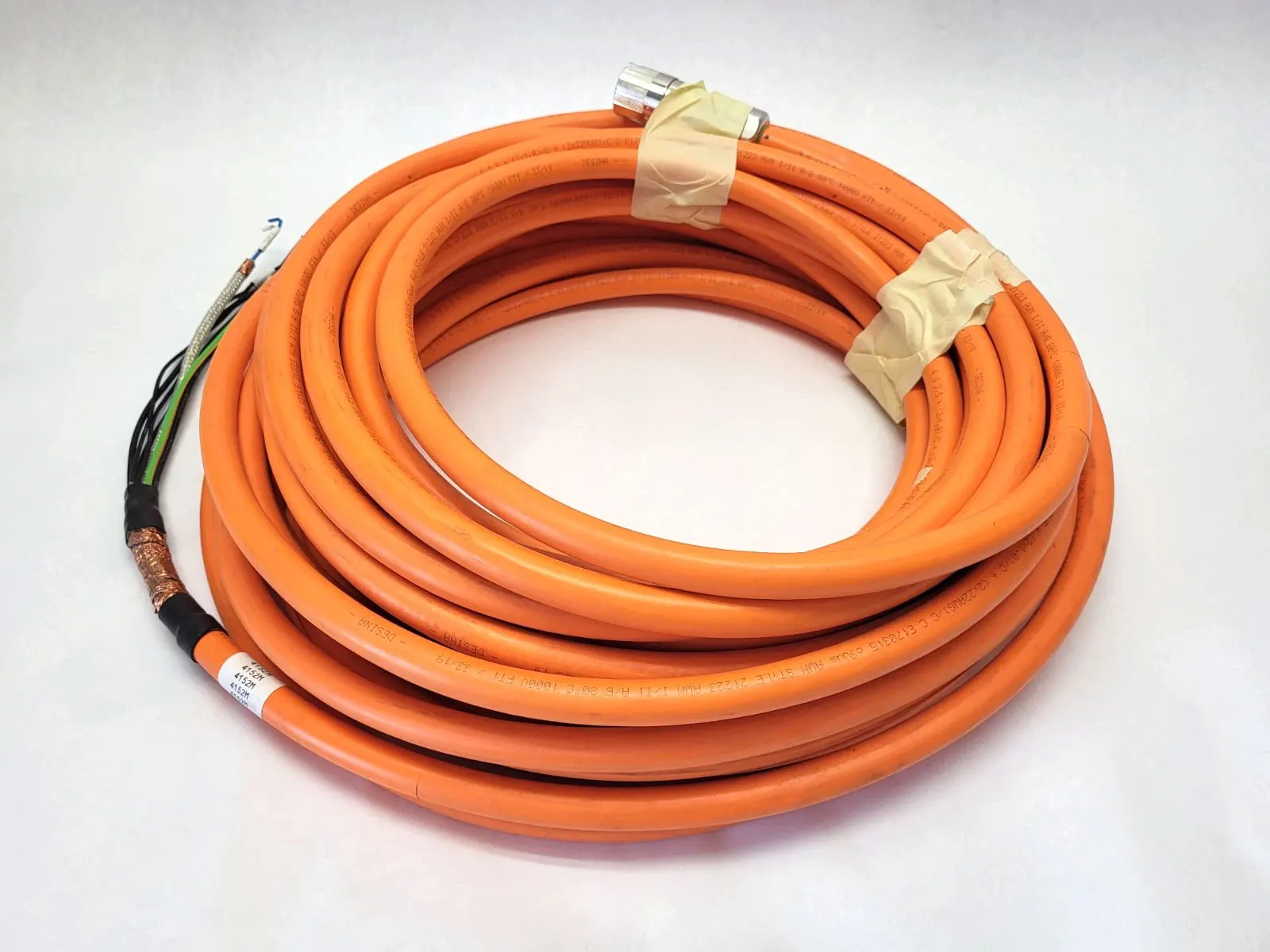 Brand New 2090-CSBM1DF-14AF17 2090-CSBM1DF-14AF18 2090-CSBM1DF-14AF19 2090-CSBM1DF-14AF20 One Year Warranty
Brand New 2090-CSBM1DF-14AF17 2090-CSBM1DF-14AF18 2090-CSBM1DF-14AF19 2090-CSBM1DF-14AF20 One Year Warranty 