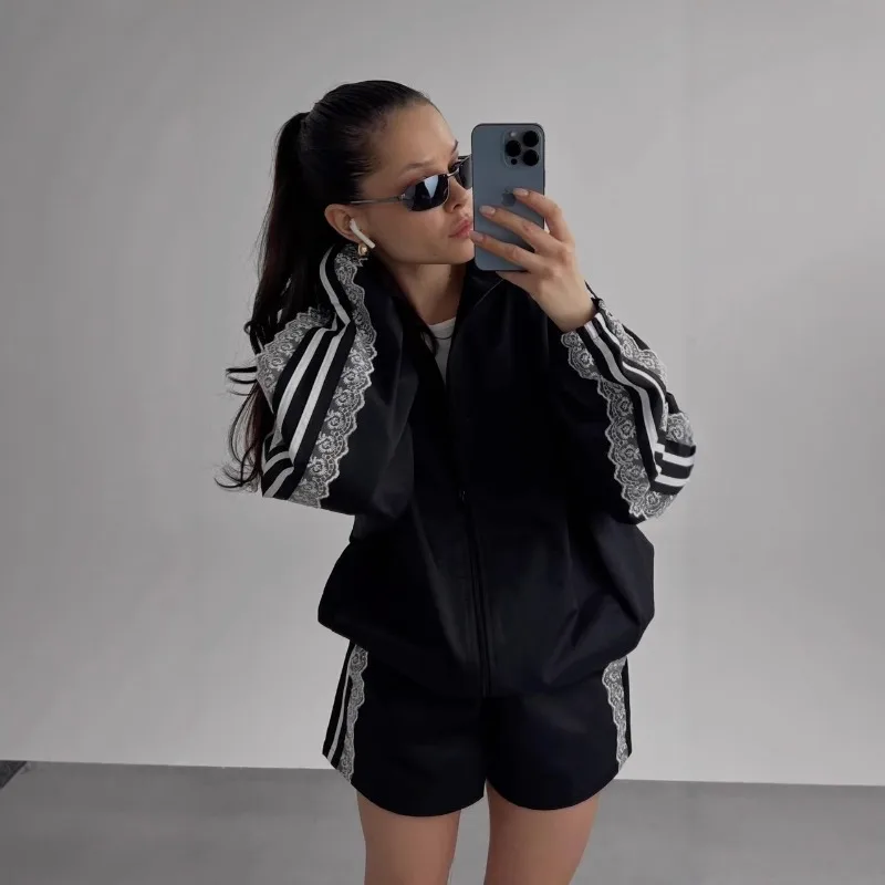 European and American Cross-border Summer New Hot Girl Lace Lace Loose Fashion Trendy Women's Sportswear Set on Instagram Style
European and American Cross-border Summer New Hot Girl Lace Lace Loose Fashion Trendy Women's Sportswear Set on Instagram Style