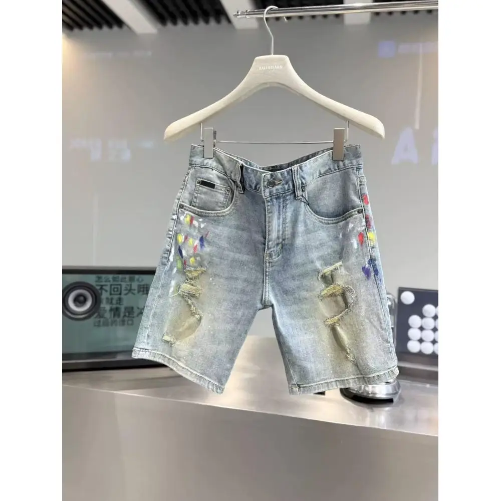 Summer men's ripped denim shorts, high street paint-splashed short denim shorts, American-style 5-inch mid-length shorts,
Summer men's ripped denim shorts, high street paint-splashed short denim shorts, American-style 5-inch mid-length shorts,