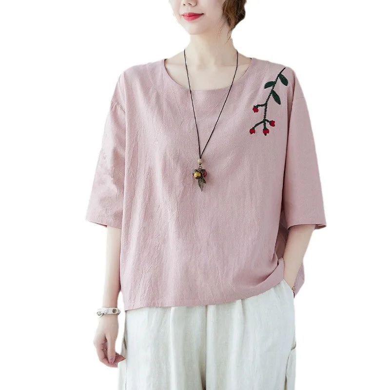 Women's Plus Size Summer Thin Fashion Versatile Casual Country Style Pink Solid Color Floral Embroidered Loose Short Sleeve Top
Women's Plus Size Summer Thin Fashion Versatile Casual Country Style Pink Solid Color Floral Embroidered Loose Short Sleeve Top