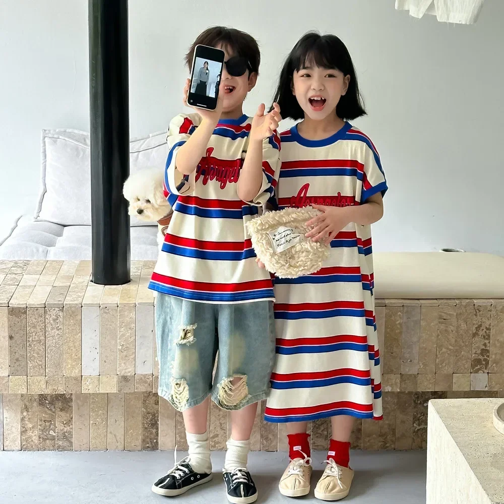 Children T-shirt 2024 Summer Boys and Girls Korean Stylecolorful Striped Short-sleeved Round Neck Mid-length Loose Sweatshirt
Children T-shirt 2024 Summer Boys and Girls Korean Stylecolorful Striped Short-sleeved Round Neck Mid-length Loose Sweatshirt
