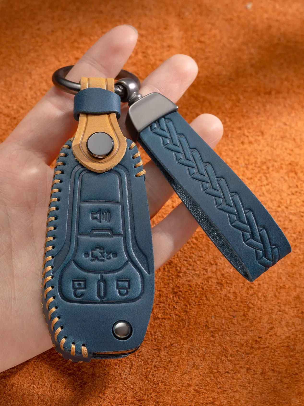 Car Key Fob Case Leather Key Cover Keychain Smart Remote Holder for Ford Fusion Ranger Maverick Bronco Transit Explorer F150
Car Key Fob Case Leather Key Cover Keychain Smart Remote Holder for Ford Fusion Ranger Maverick Bronco Transit Explorer F150