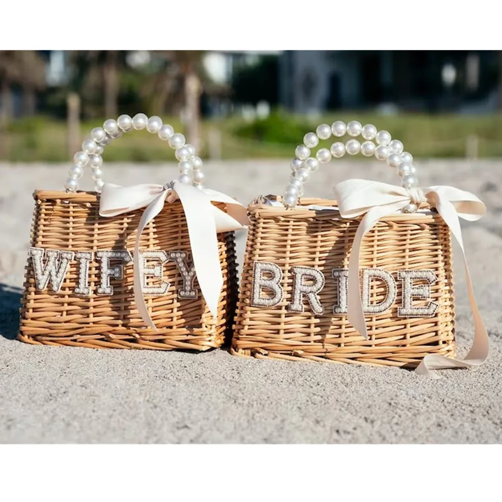 Bride Bag with pearls handle, Customized Straw Bag, Wifey Bag, Mrs Bag, Honeymoon bag, Pearls bag, Bride gift, Bridal shower -Pe
Bride Bag with pearls handle, Customized Straw Bag, Wifey Bag, Mrs Bag, Honeymoon bag, Pearls bag, Bride gift, Bridal shower -Pe