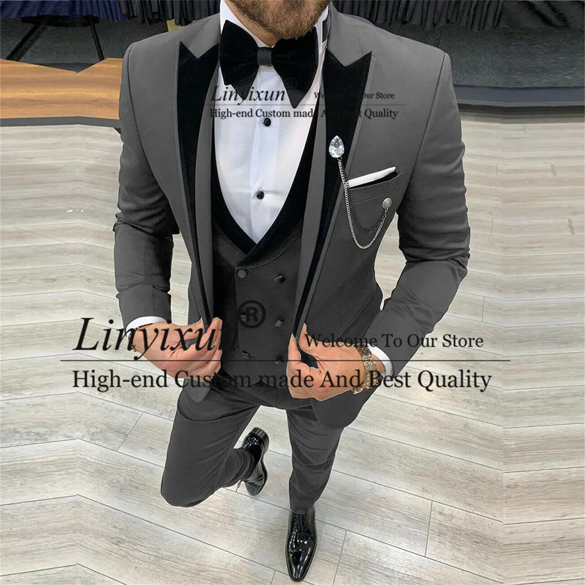 Grey Men Suits Slim Fit Peaked Lapel Groom Wedding Tuxedos 3 Piece Double Breasted Vest Jacket Pants Set Formal Costume Homme
Grey Men Suits Slim Fit Peaked Lapel Groom Wedding Tuxedos 3 Piece Double Breasted Vest Jacket Pants Set Formal Costume Homme