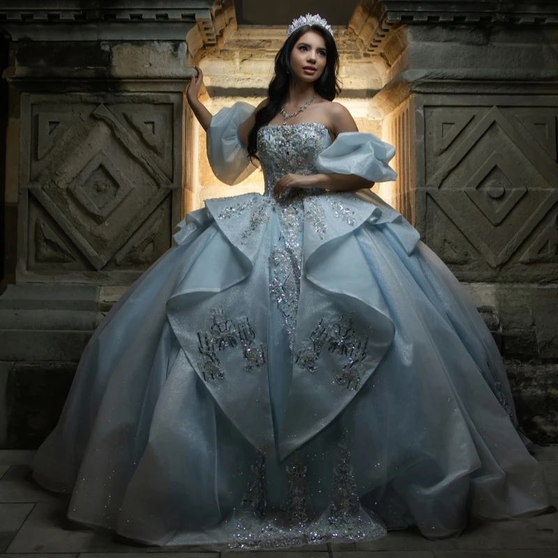 Небесно-голубое блестящее платье для квинсеаньеры, бальное платье с открытыми плечами, аппликация из кружева, бисер, кристаллы, тюль, корсет, для вечеринки, дня рождения, Sweet 16
Небесно-голубое блестящее платье для квинсеаньеры, бальное платье с открытыми плечами, аппликация из кружева, бисер, кристаллы, тюль, корсет, для вечеринки, дня рождения, Sweet 16