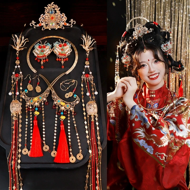 Новогодние аксессуары для волос Hanfu в древнем стиле с красным акцентом Cloisonome, заколки для волос, корона для волос God Wealth для новогоднего приветствия
Новогодние аксессуары для волос Hanfu в древнем стиле с красным акцентом Cloisonome, заколки для волос, корона для волос God Wealth для новогоднего приветствия