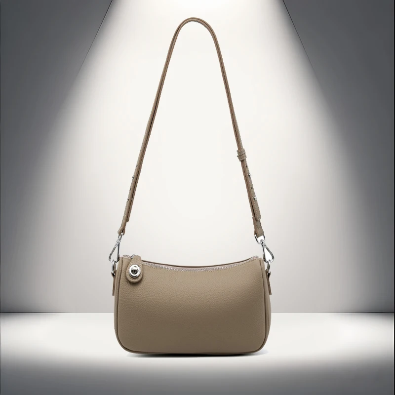 Luxury designer brand bag, genuine leather women's pillow bag, high-quality cowhide shoulder crossbody bag, simple underarm bag
Luxury designer brand bag, genuine leather women's pillow bag, high-quality cowhide shoulder crossbody bag, simple underarm bag