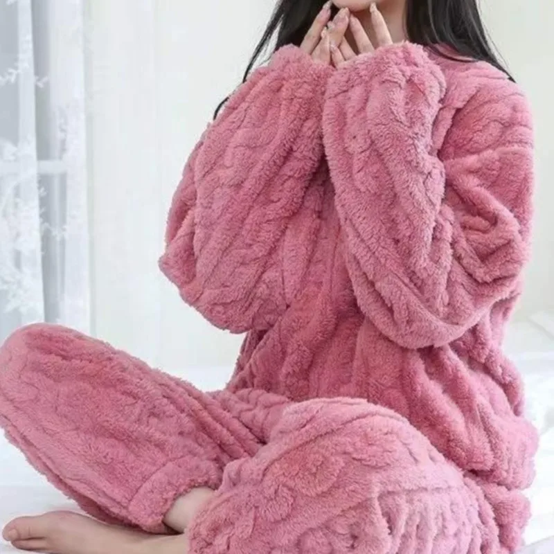 Cute Women's Pajamas Autumn And Winter Coral Fleece Soft Loose Female Nighty Set Casual Solid Color Comfortable Lady Home Wear
Cute Women's Pajamas Autumn And Winter Coral Fleece Soft Loose Female Nighty Set Casual Solid Color Comfortable Lady Home Wear