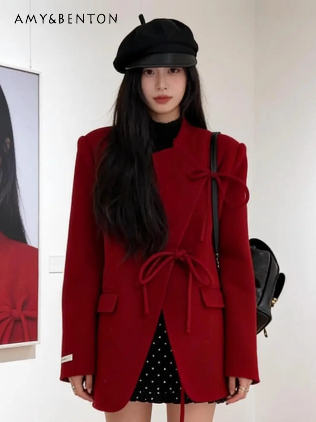 Spring and Autumn New French Commuting Style High-end New Year Red Loose Casual Woolen Coat Retro Black Short Polka Dot Skirt
Spring and Autumn New French Commuting Style High-end New Year Red Loose Casual Woolen Coat Retro Black Short Polka Dot Skirt