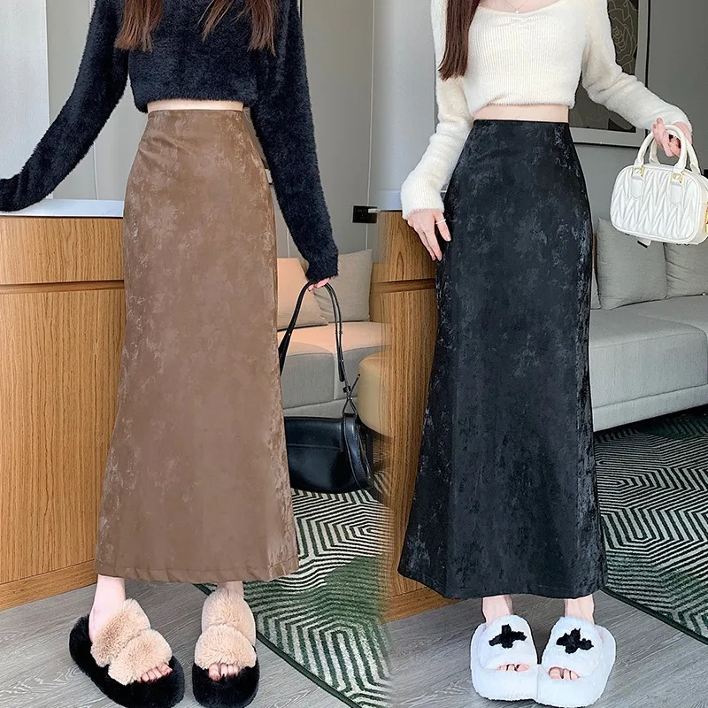American Retro Suede Skirt High Waist Slim Flocking Long Skirt Versatile Zipper Fishtail Skirt
American Retro Suede Skirt High Waist Slim Flocking Long Skirt Versatile Zipper Fishtail Skirt
