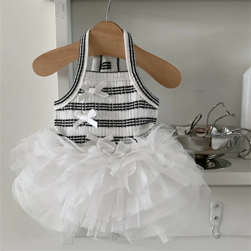 Pet Black Lace Dress Spring Striped Princess Skirt Cat Mesh Puff Skirt Teddy Schnauzer Tank Top Puppy Dog Clothes for Small Dogs
Pet Black Lace Dress Spring Striped Princess Skirt Cat Mesh Puff Skirt Teddy Schnauzer Tank Top Puppy Dog Clothes for Small Dogs