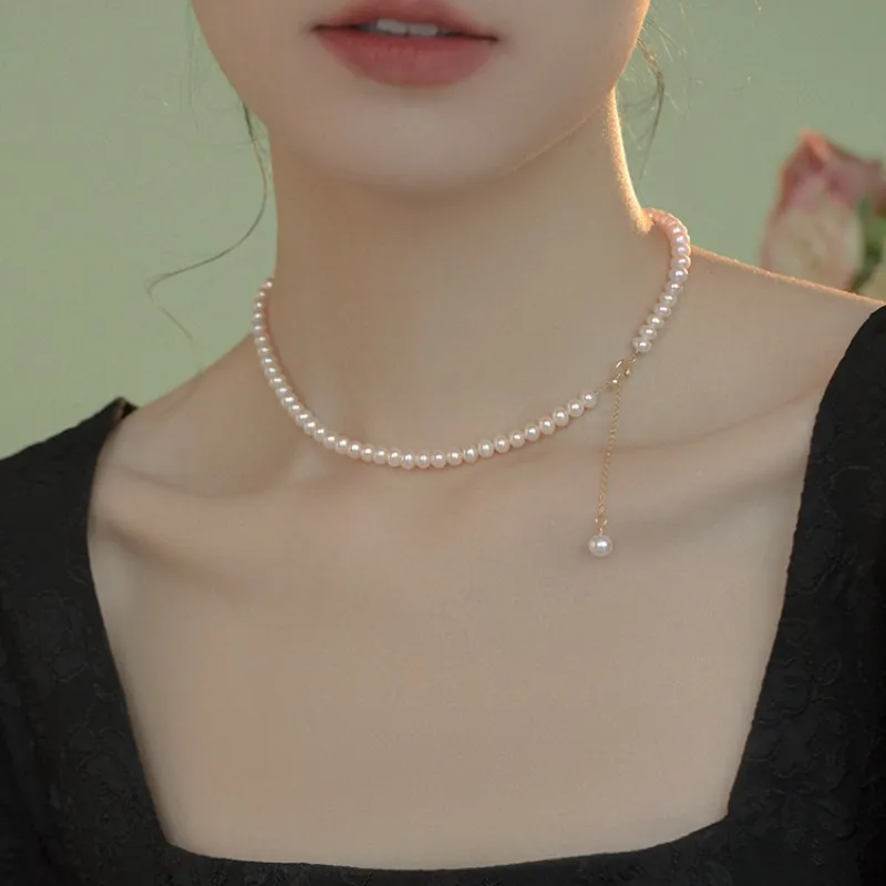 New Style Natural Pearl Choker Necklace ,Made of 925 Sterling Silver, This collarbone chain is an elegant and stylish neck chain
New Style Natural Pearl Choker Necklace ,Made of 925 Sterling Silver, This collarbone chain is an elegant and stylish neck chain