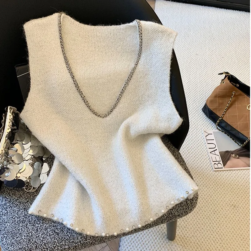 Shiny Sequin V-Neck Knitted Vest Women's Fashionable Layering Sweater Winter Style Sweet Straight Cut No Brand Pure Online Sale
Shiny Sequin V-Neck Knitted Vest Women's Fashionable Layering Sweater Winter Style Sweet Straight Cut No Brand Pure Online Sale