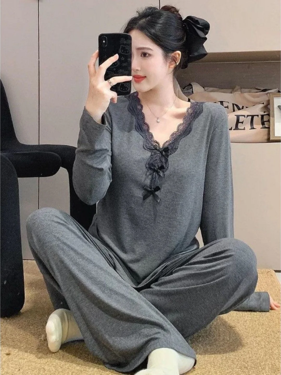 Korean Sweet Girl Style Long Sleeve Lace Trimmed Sleepwear Set Large Size 300 Pounds Comfortable Home Clothes Long Pants
Korean Sweet Girl Style Long Sleeve Lace Trimmed Sleepwear Set Large Size 300 Pounds Comfortable Home Clothes Long Pants
