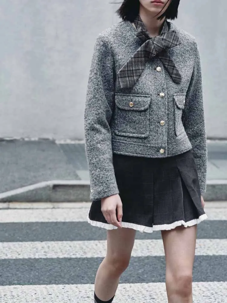 Осенняя новая модная простая женская однобортная куртка в европейском и американском стиле с круглым вырезом
Осенняя новая модная простая женская однобортная куртка в европейском и американском стиле с круглым вырезом