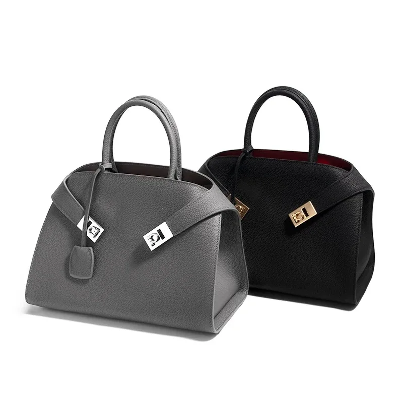 Высококачественная женская сумка, модная пригородная сумка, первый слой из воловьей кожи, большая вместительная сумка через плечо
Высококачественная женская сумка, модная пригородная сумка, первый слой из воловьей кожи, большая вместительная сумка через плечо