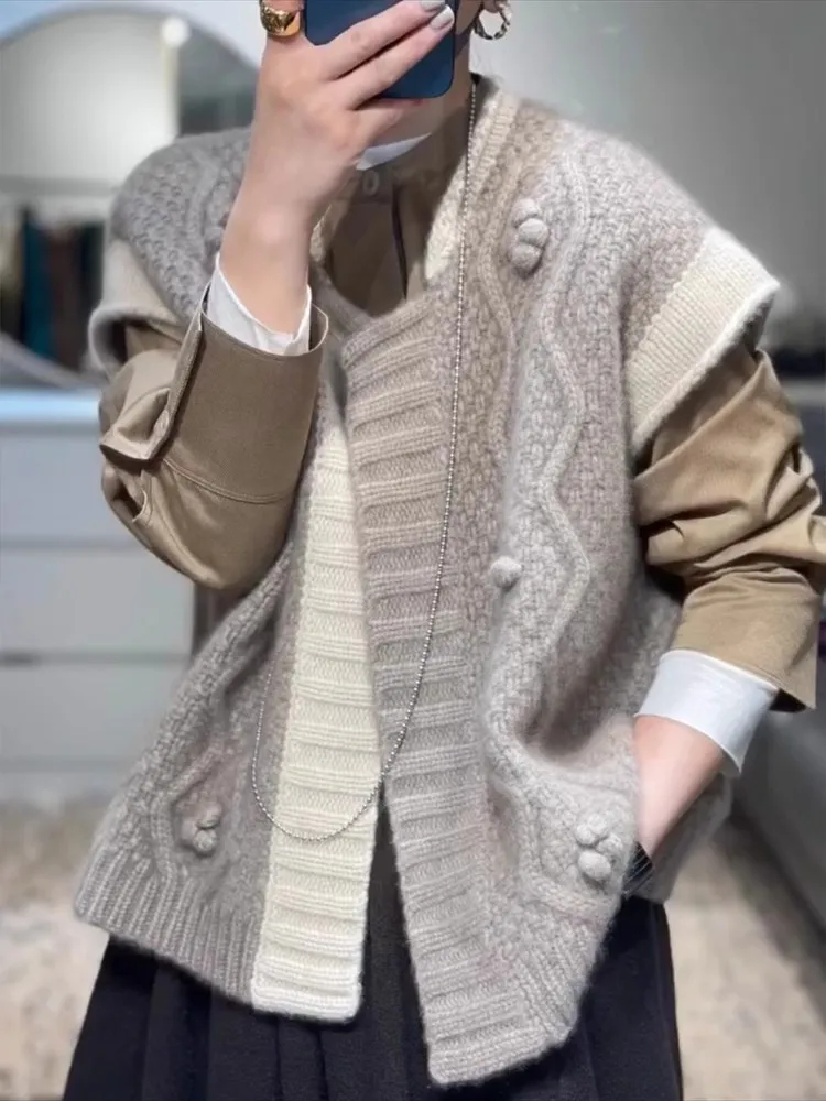 Merino 100% Wool Women's Vest Autumn Winter Thick Loose Casual Knitted Cashmere Sweater Sleeveless Cardigan
Merino 100% Wool Women's Vest Autumn Winter Thick Loose Casual Knitted Cashmere Sweater Sleeveless Cardigan