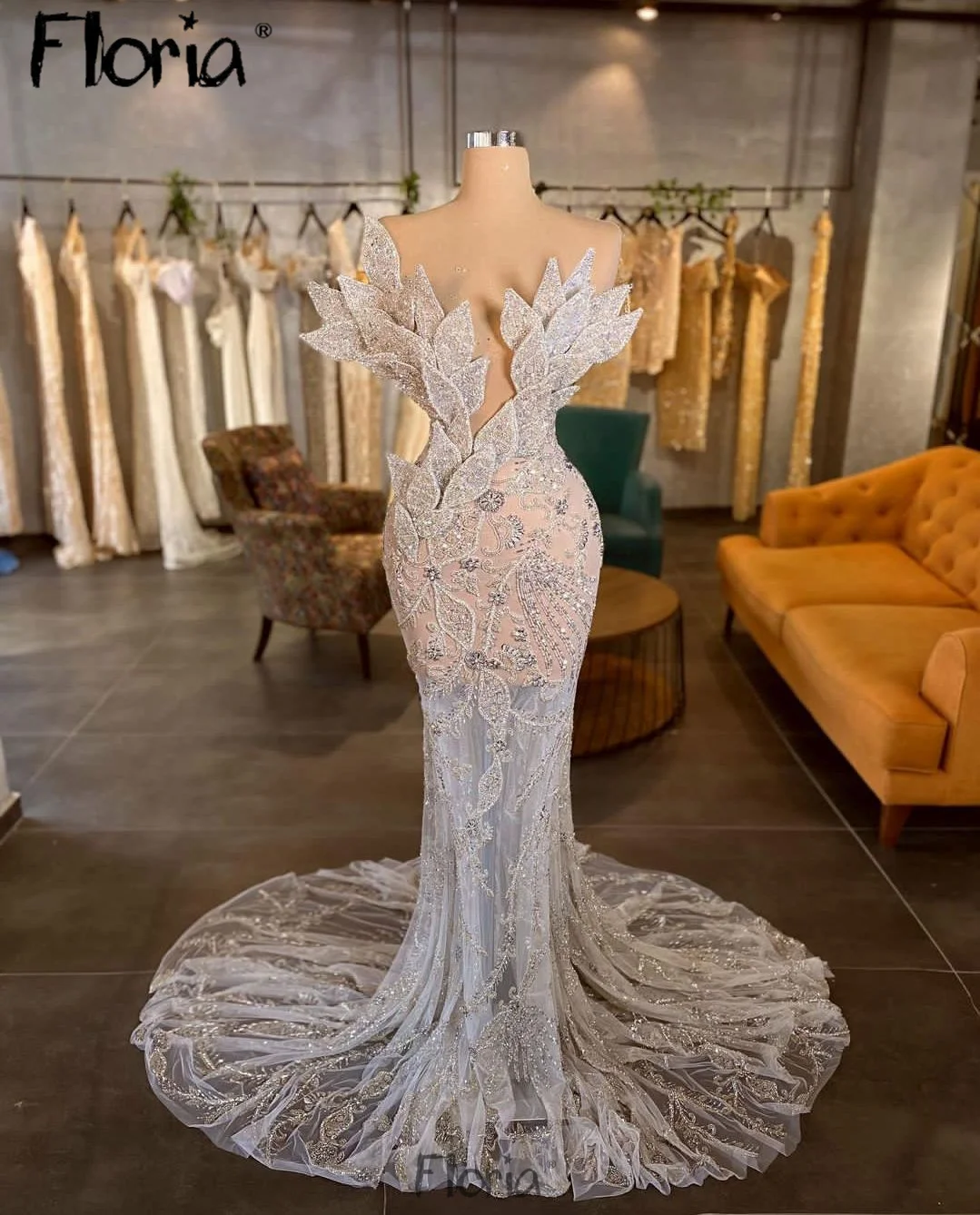 Illusion Mermaid Court Train Evening Dress Arabic Beading Long Celebrity Gowns Dubai Custom Made Pageant Robe Women Wedding Wear
Illusion Mermaid Court Train Evening Dress Arabic Beading Long Celebrity Gowns Dubai Custom Made Pageant Robe Women Wedding Wear