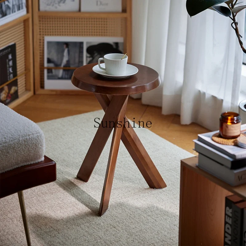 Retro solid wood sofa small coffee table rack round mini flower stand bedroom cabinet
Retro solid wood sofa small coffee table rack round mini flower stand bedroom cabinet