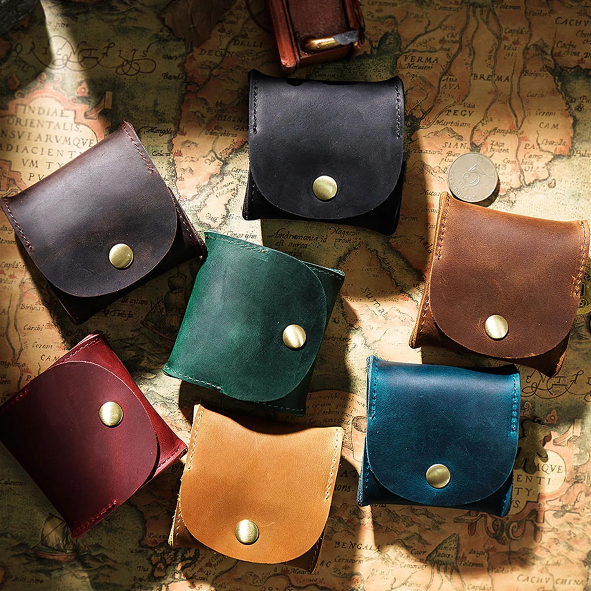 AIGUONIU Factory Custom Handmade Vintage Wallet Crazy Horse Genuine Leather Mini Coin Purse for Men and WomenStorage Card Pouch
AIGUONIU Factory Custom Handmade Vintage Wallet Crazy Horse Genuine Leather Mini Coin Purse for Men and WomenStorage Card Pouch