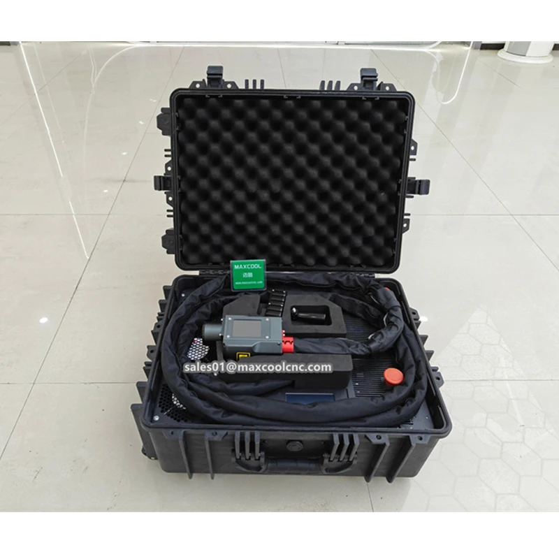 Luggage Style Pulse Rust Removal Luggage Laser Cleaning Machine 200W Laser Cleaner for Wood Car Boat Oil Metal
Luggage Style Pulse Rust Removal Luggage Laser Cleaning Machine 200W Laser Cleaner for Wood Car Boat Oil Metal