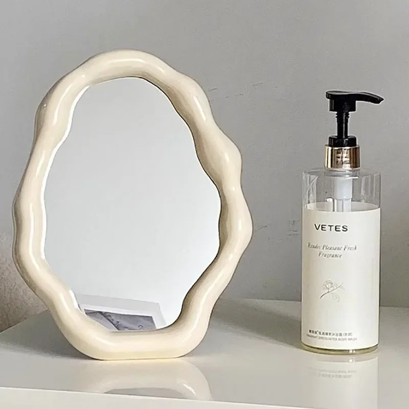 A- Зеркало для макияжа Стеклянное ручное портативное креативное дизайнерское салонное европейское зеркало для ванной комнаты Nordic Espejos Decorativos De Pared Room Dec
A- Зеркало для макияжа Стеклянное ручное портативное креативное дизайнерское салонное европейское зеркало для ванной комнаты Nordic Espejos Decorativos De Pared Room Dec