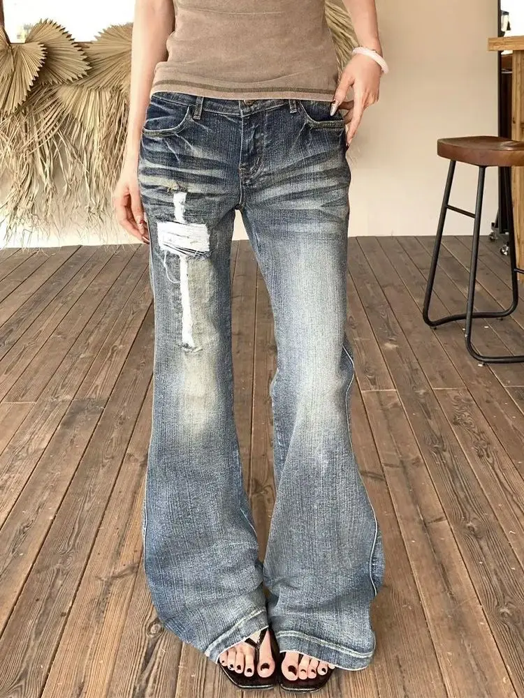 2026 Spring Women American Vintage Cross Ripped Design Jeans Y2K Streetwear Slim Fit Flared Leg Extended Length Denim Pants
2026 Spring Women American Vintage Cross Ripped Design Jeans Y2K Streetwear Slim Fit Flared Leg Extended Length Denim Pants