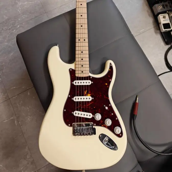 Горячая новинка 2026: Электрогитара ST с 11-отверстной пикгард-накладкой и комплектом винтов, одинарная/двойная передняя и задняя панели, 11 цветов, сменная деталь
Горячая новинка 2026: Электрогитара ST с 11-отверстной пикгард-накладкой и комплектом винтов, одинарная/двойная передняя и задняя панели, 11 цветов, сменная деталь