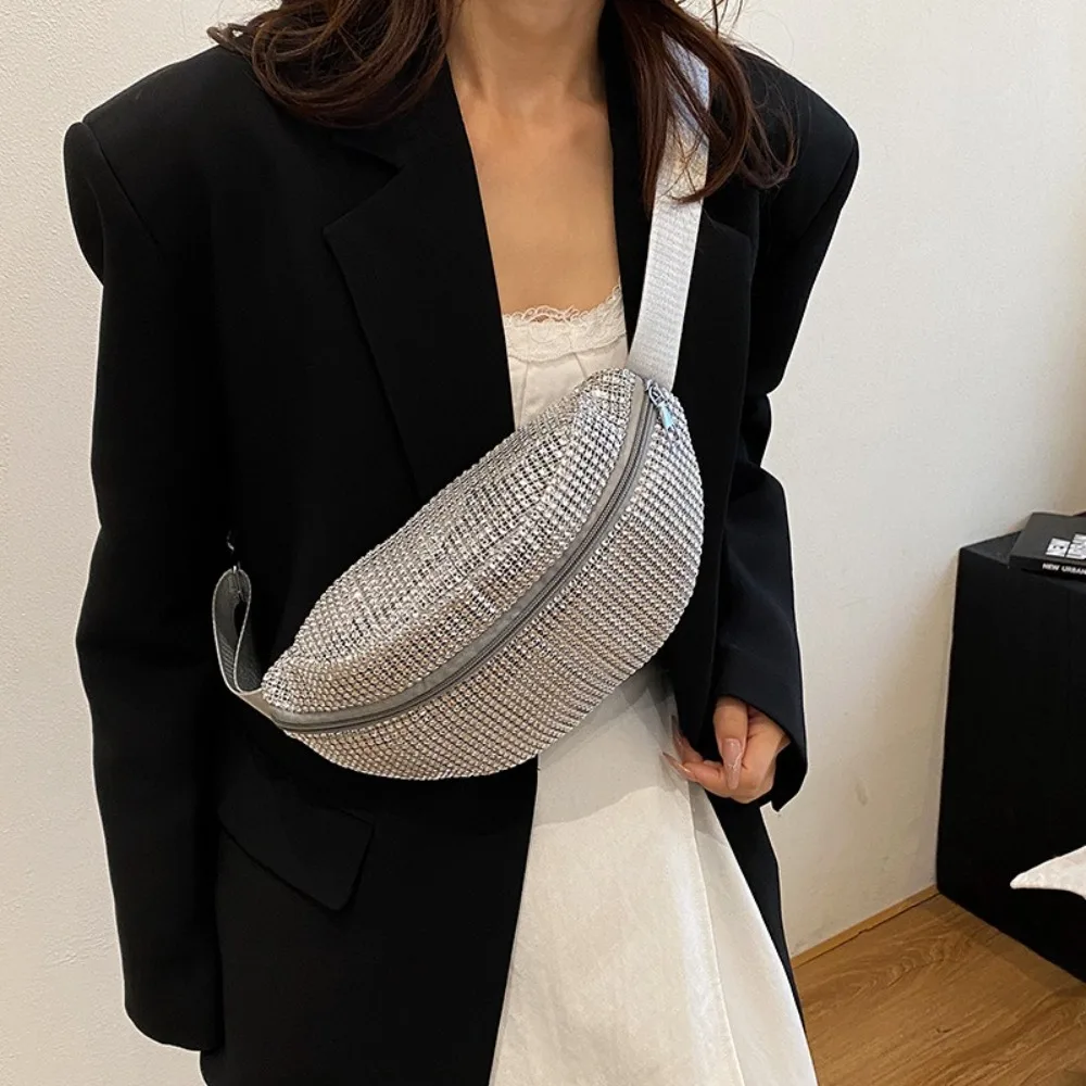Lightweight Rhinestone Waist Packs Versatile Wide Shoulder Strap Zipper Crossbody Bag Korean Style Phone Pack Shiny Fanny Pack
Lightweight Rhinestone Waist Packs Versatile Wide Shoulder Strap Zipper Crossbody Bag Korean Style Phone Pack Shiny Fanny Pack