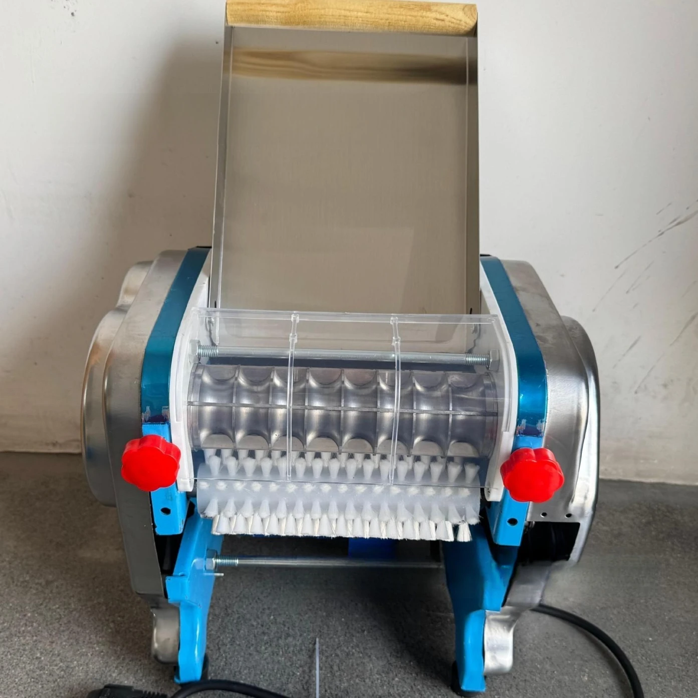 Automatic Electric Dumpling Dough Cutter Machine Small Imitation Handmade Dough Divider for Restaurant Canteen Shop
Automatic Electric Dumpling Dough Cutter Machine Small Imitation Handmade Dough Divider for Restaurant Canteen Shop