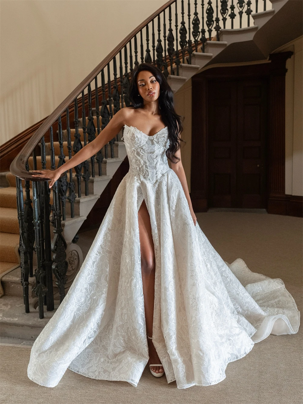 Customized Elegant White Organza Wedding Dress Formal Sweetheart Sleeveless Bridal Gowns Boho A-Line Chapel Train Robe de mariée
Customized Elegant White Organza Wedding Dress Formal Sweetheart Sleeveless Bridal Gowns Boho A-Line Chapel Train Robe de mariée