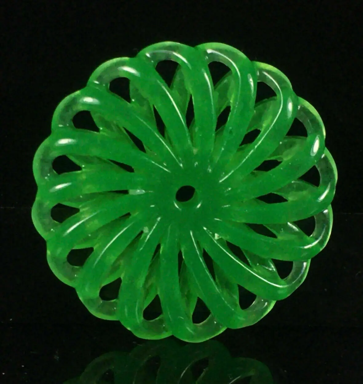 Antique Chinese Rare Jadeite Hand Carved Pendant Necklace Flower Statue Uncommon Old Collectible
Antique Chinese Rare Jadeite Hand Carved Pendant Necklace Flower Statue Uncommon Old Collectible