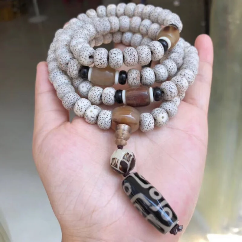 Sea The Southern New Year Star and Moon Bodhi Beads 108 Pieces Buddha Beaded bracelet Paired with Ma Navy Bead B
Sea The Southern New Year Star and Moon Bodhi Beads 108 Pieces Buddha Beaded bracelet Paired with Ma Navy Bead B